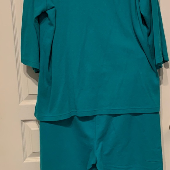 Quacker Factory 2-Piece Teal Cropped Set - Picture 6 of 10